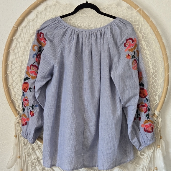 NWT World Market Boho Embroidered Floral Sleeve Blouse - Blue Stripe Size L/XL - Picture 7 of 8